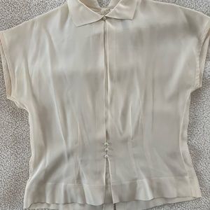 Sill short sleeve vintage shirt.